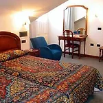 Doña Nieves 3*