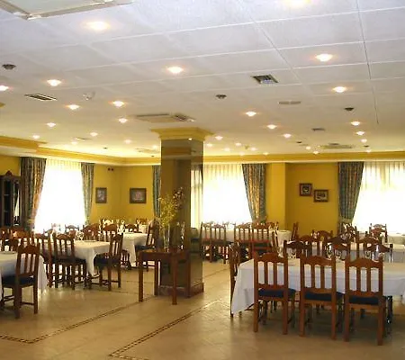 Hotel Doña Nieves 3*