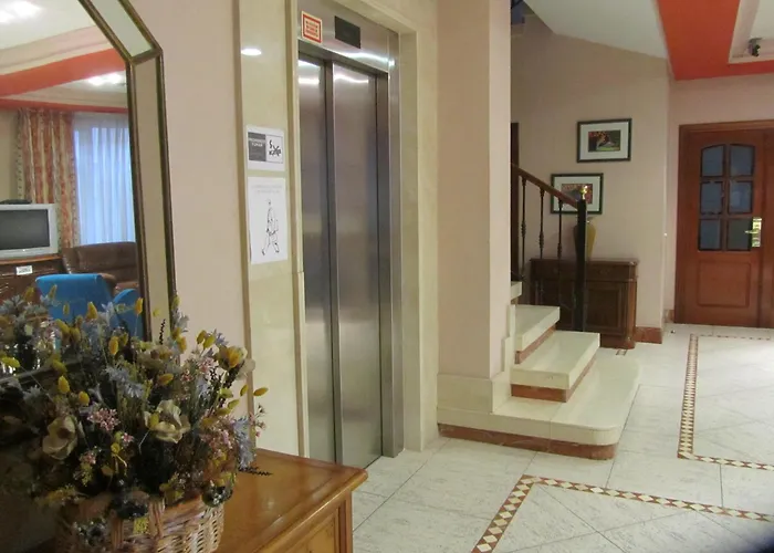 Hotel Doña Nieves 3*